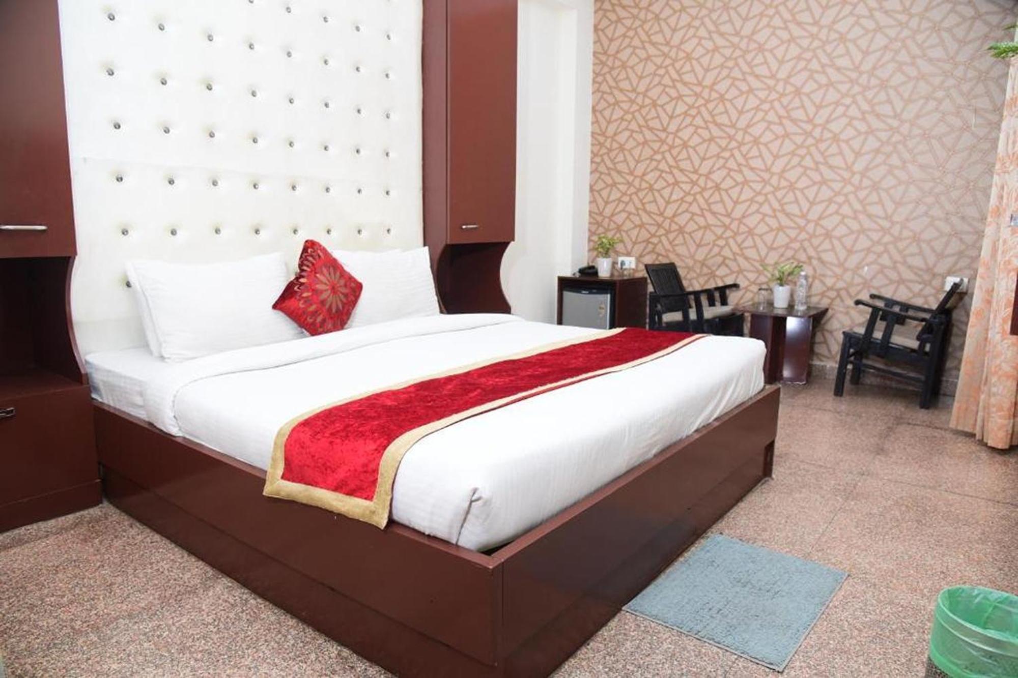 Kabul Hotel Medanta Hospital, Gurugram Gurgaon Exterior foto